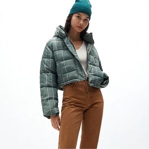 Plaid green crop puffer